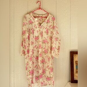 Flannel Floral NightGown Medium Has Stains at bottom